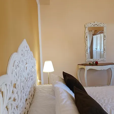Home2book Tinajas B, Charming