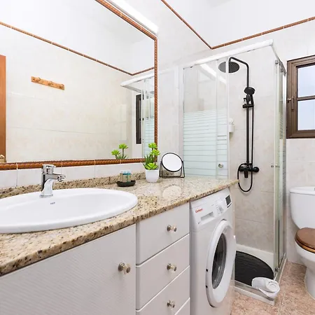 Tatil Evi Home2book Tinajas B, Charming